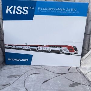 Modern US Train Model Stadler KISS Bi-Level EMU for Caltrain - HO Scale1:87 RARE